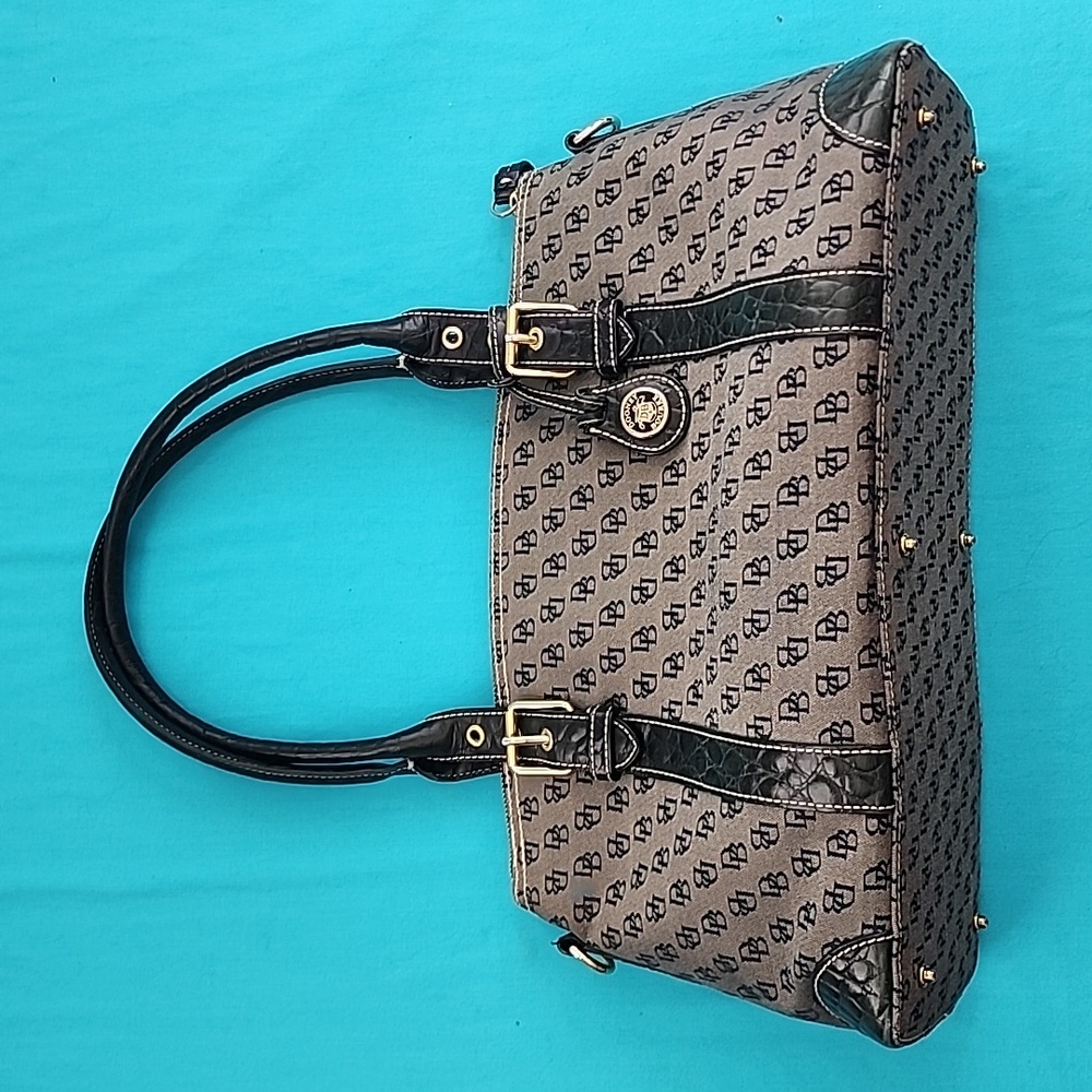 EUC Dooney & Bourke Black Signature Jaquard Handbag Purse
